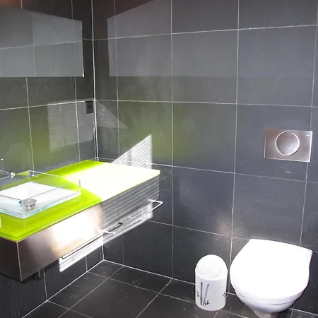 Vakantiehuis Calin Nend100